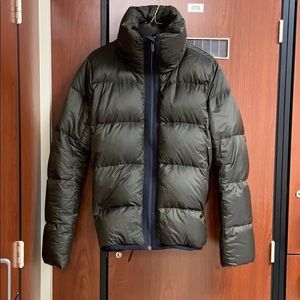 Lululemon winter jacket. Green in color.